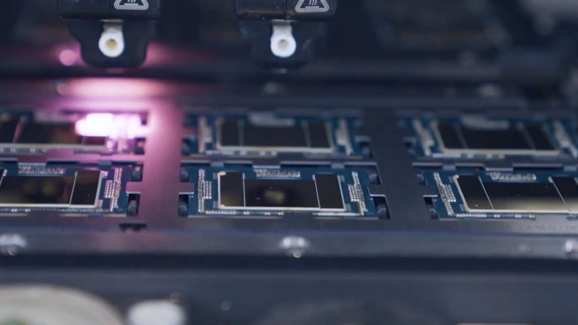 Procesory Intel Xeon Sierra Forest při výrobě, 144jádrová verze