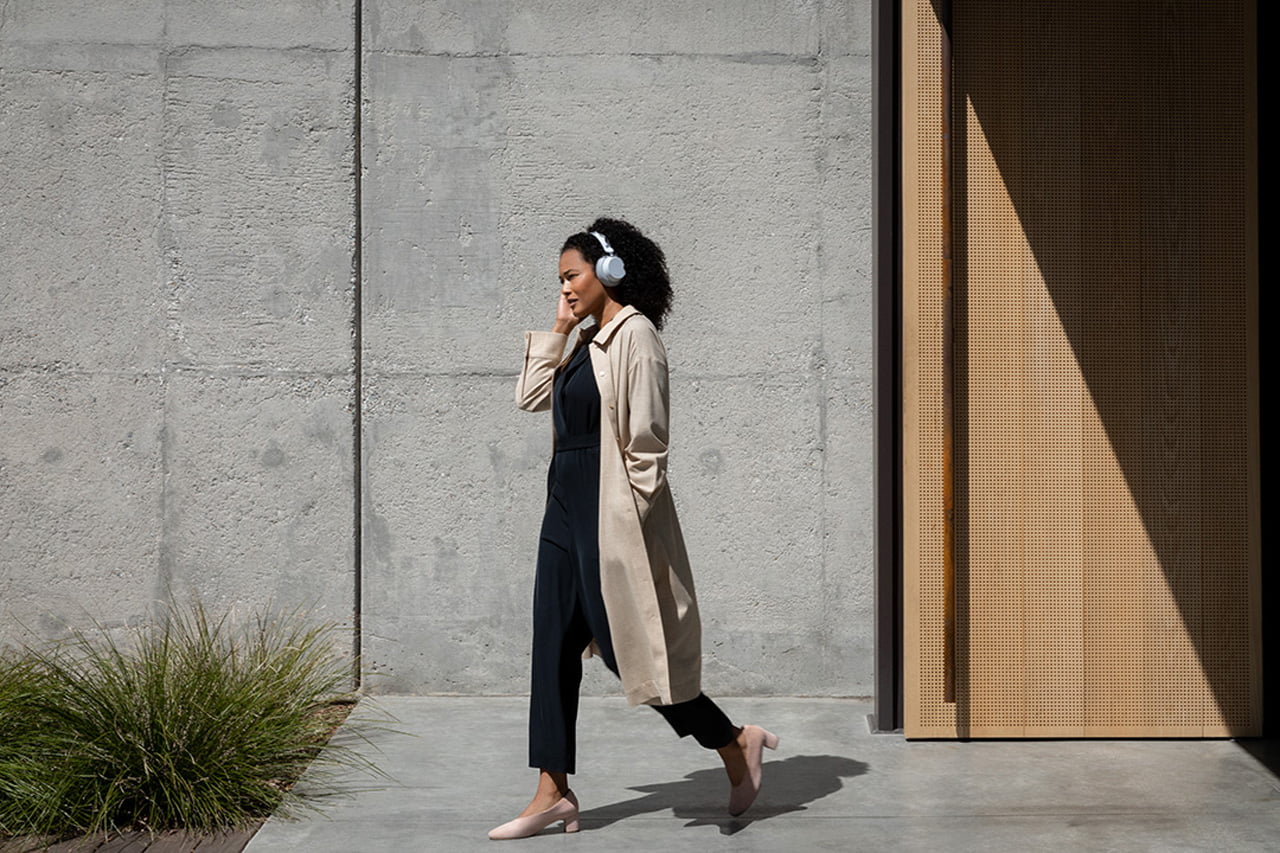 Surface Headphones, Laptop 2, Pro 6 a Studio 2 od Microsoftu