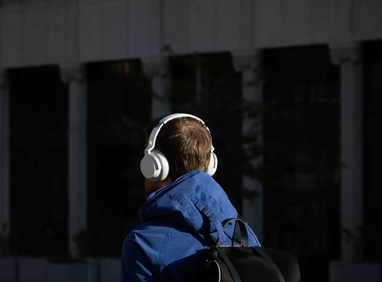 Surface Headphones, Laptop 2, Pro 6 a Studio 2 od Microsoftu