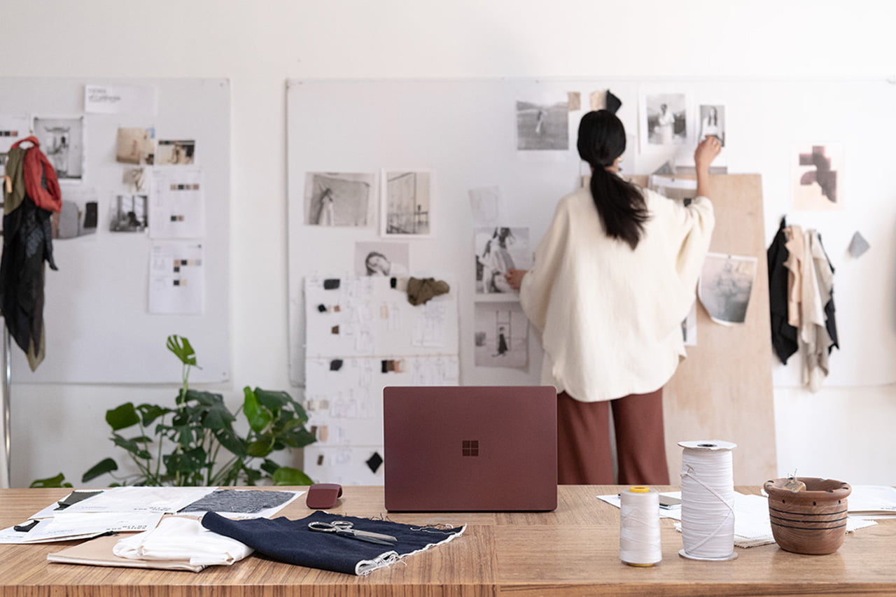 Surface Headphones, Laptop 2, Pro 6 a Studio 2 od Microsoftu