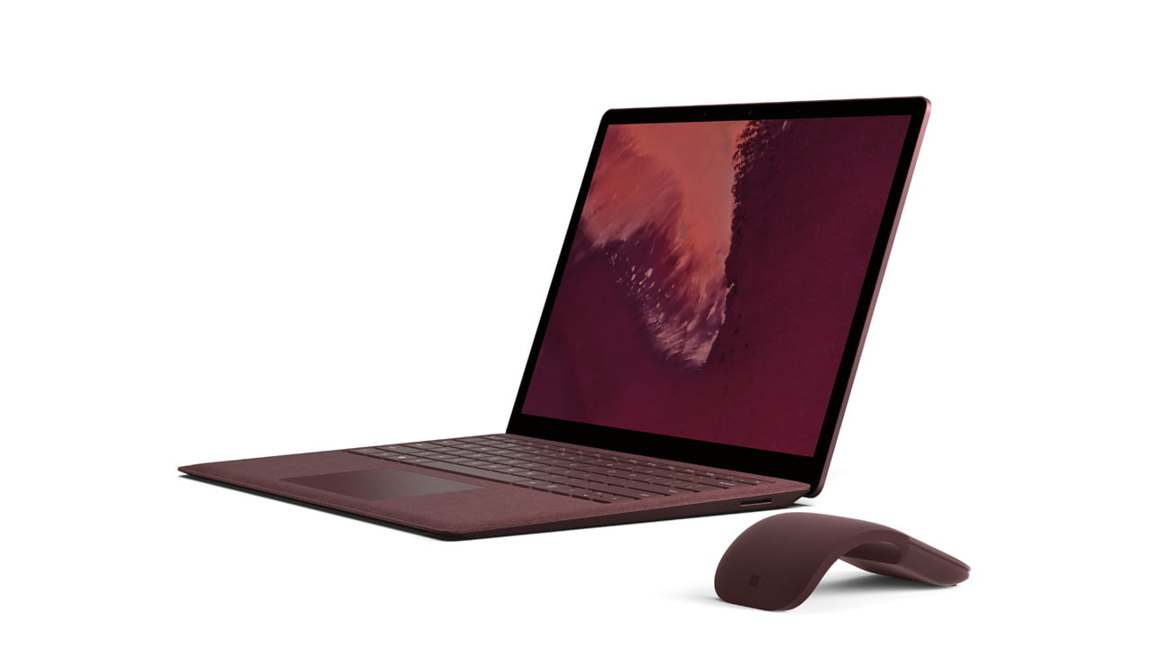 Surface Headphones, Laptop 2, Pro 6 a Studio 2 od Microsoftu