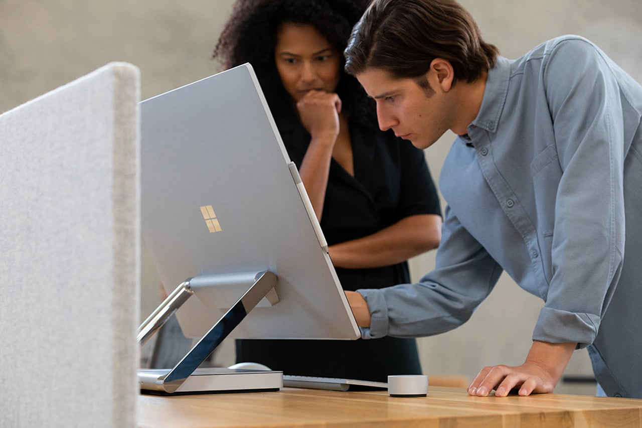 Surface Headphones, Laptop 2, Pro 6 a Studio 2 od Microsoftu