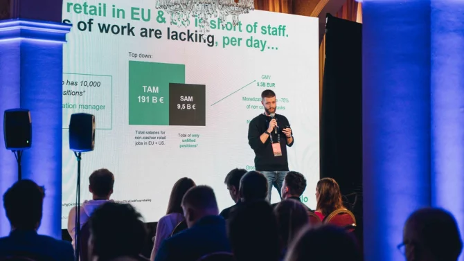 Regionální finále Startup World Cup si podmanilo litevské Traxlo. „Uber pro supermarkety“ čeká cesta z Prahy do amerického Silicon Valley