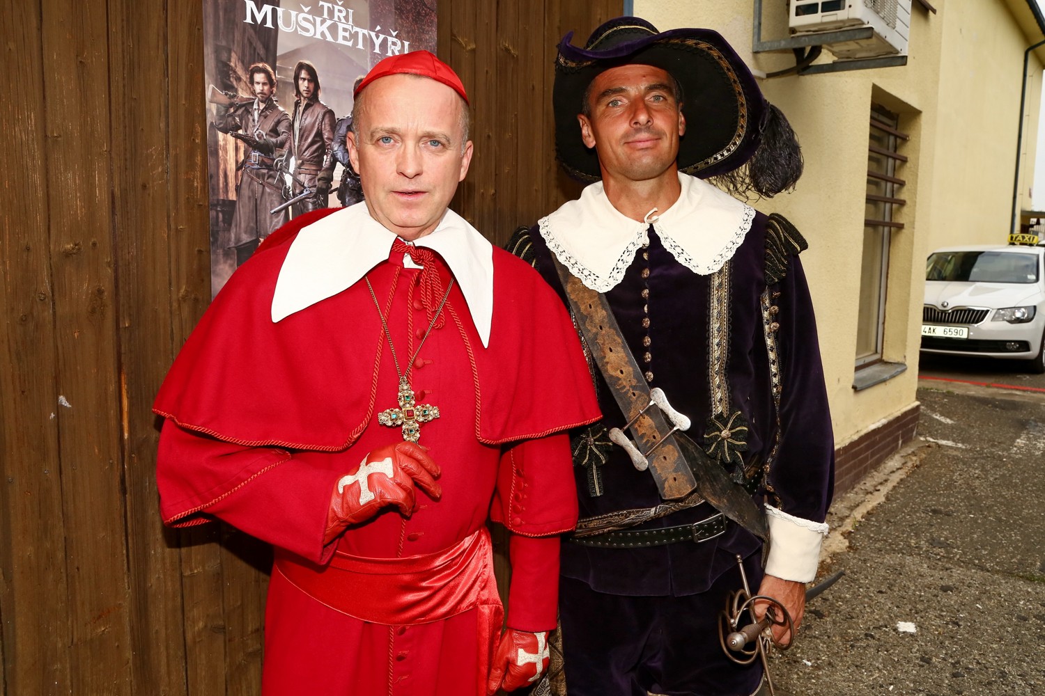 Barrandovský večírek TV Prima k nasazení seriálu Tři mušketýři