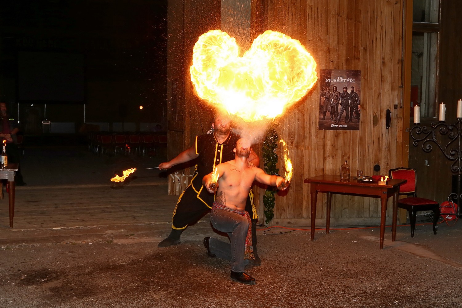 Barrandovský večírek TV Prima k nasazení seriálu Tři mušketýři