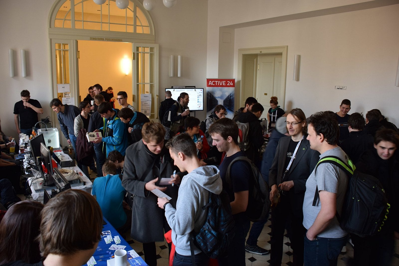 InstallFest 2018 neděle