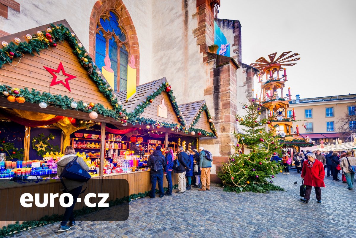 Svařené víno, působivá výzdoba a sváteční atmosféra. Kam vyrazit na nejkrásnější evropské vánoční trhy?