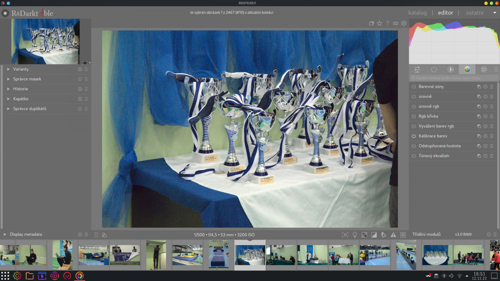 Prostředí aplikace R&Darktable 3.9 ve funkci Editor, sloužícímu pro úpravu parametrů fotografie
