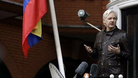 Náhledový obrázek - Assange využíval ambasádu jako špionské středisko, tvrdí ekvádorský prezident Moreno