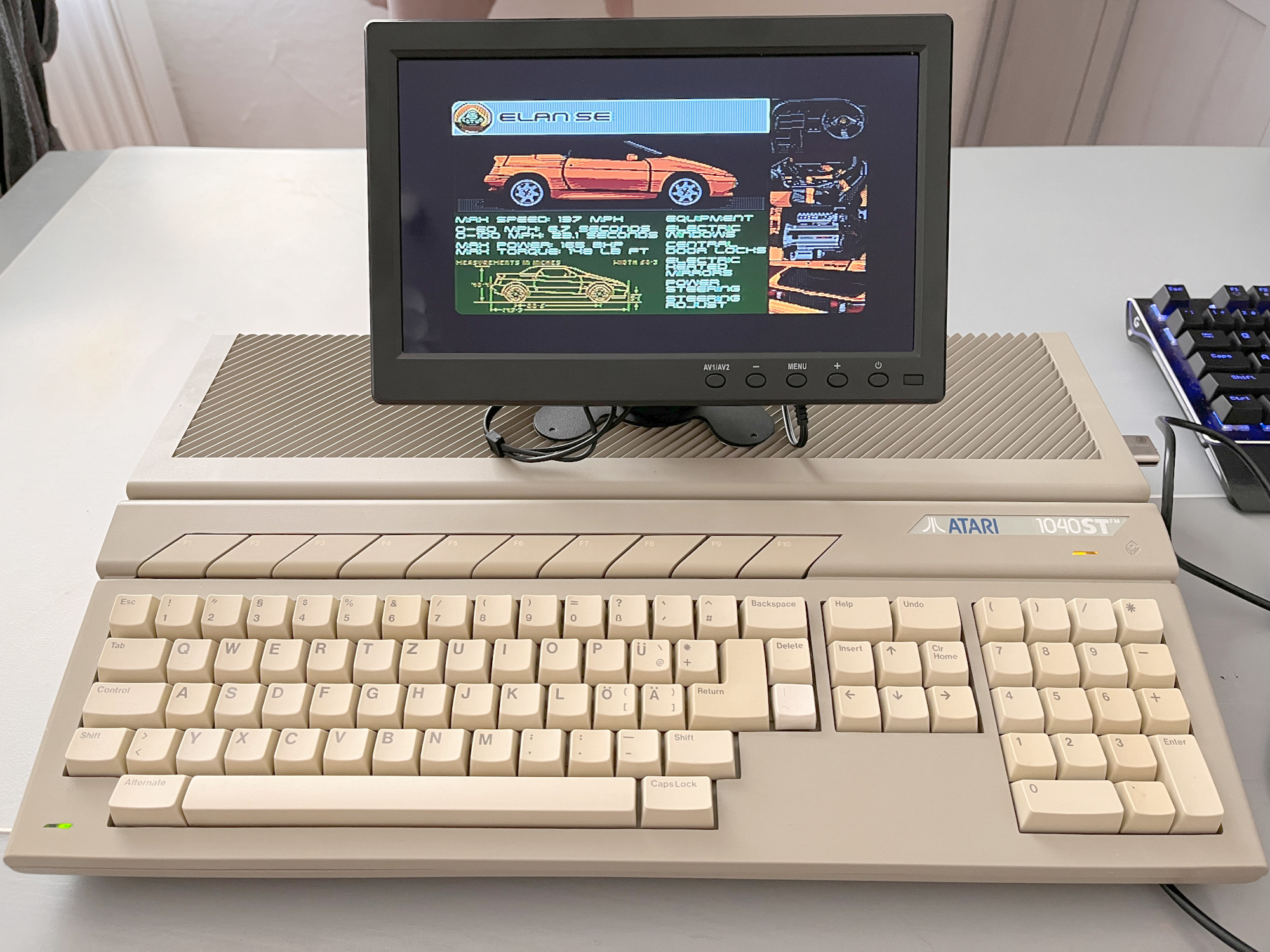 Funkčnost jednotky je zcela bezchybná, vše funguje snadno a jak má.