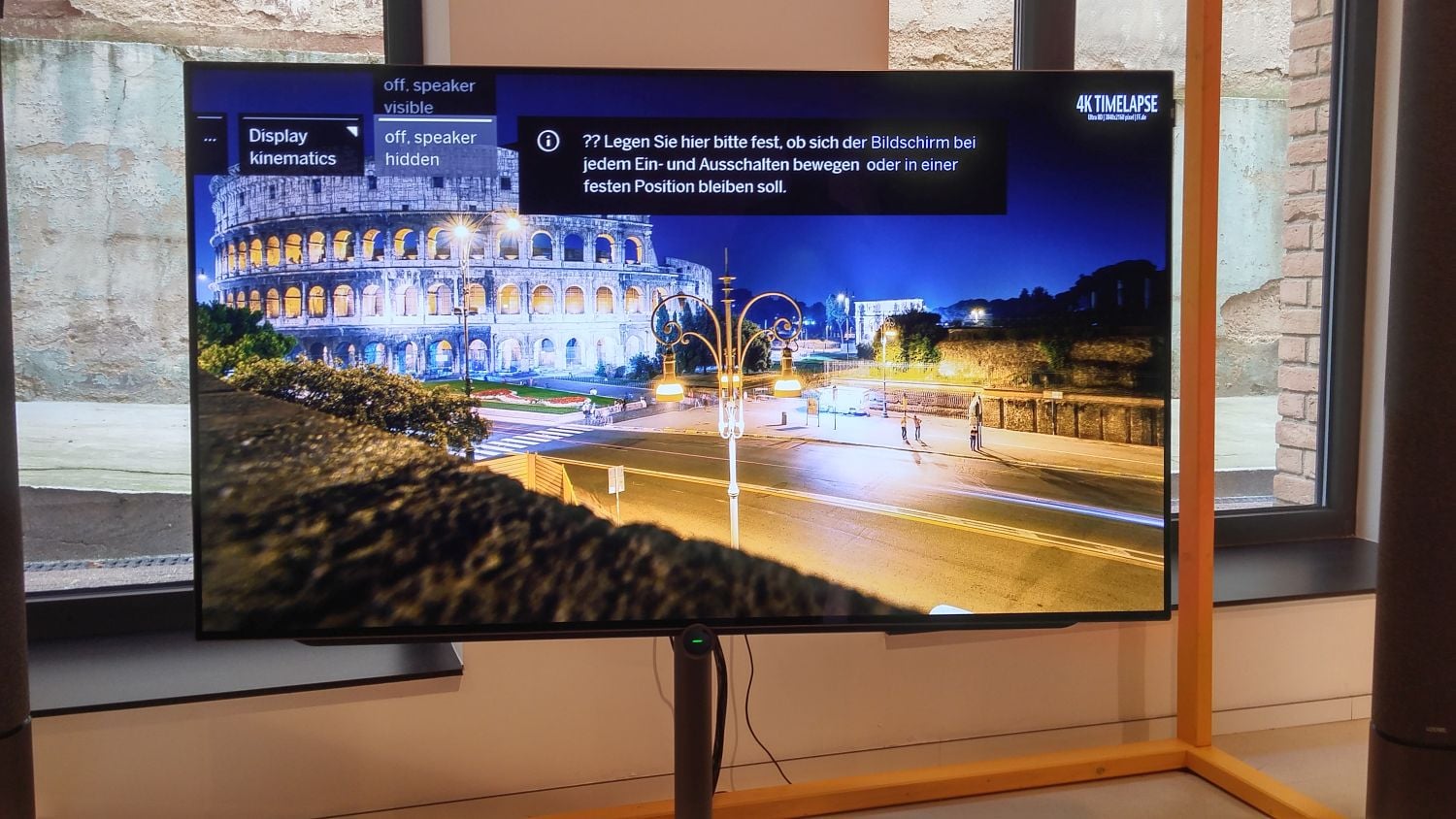 Menu ovládání posunu obrazovky (zvuková lišta je pak viditelná, či nikoli). Jak vidíte, ne vše je ještě lokalizováno do češtiny.