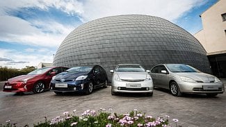 Náhledový obrázek - Toyota prodala více než deset milionů hybridů. V Evropě už je přes 300 tisíc Priusů