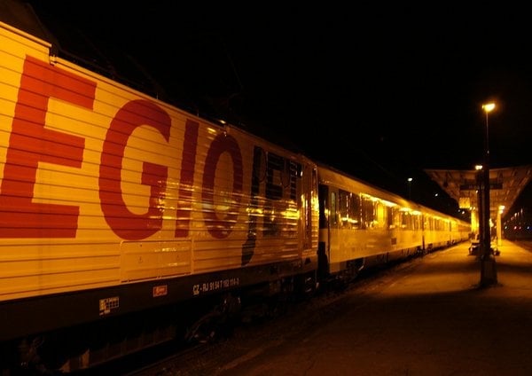 2009-11-z-havc3adc599ova-do-prahy-poprvc3a9-jely-soupravy-regioj