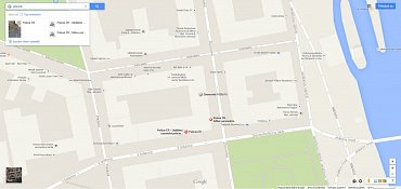 Google v okolí Zborovské 15 našel dvě různé policejní služebny.