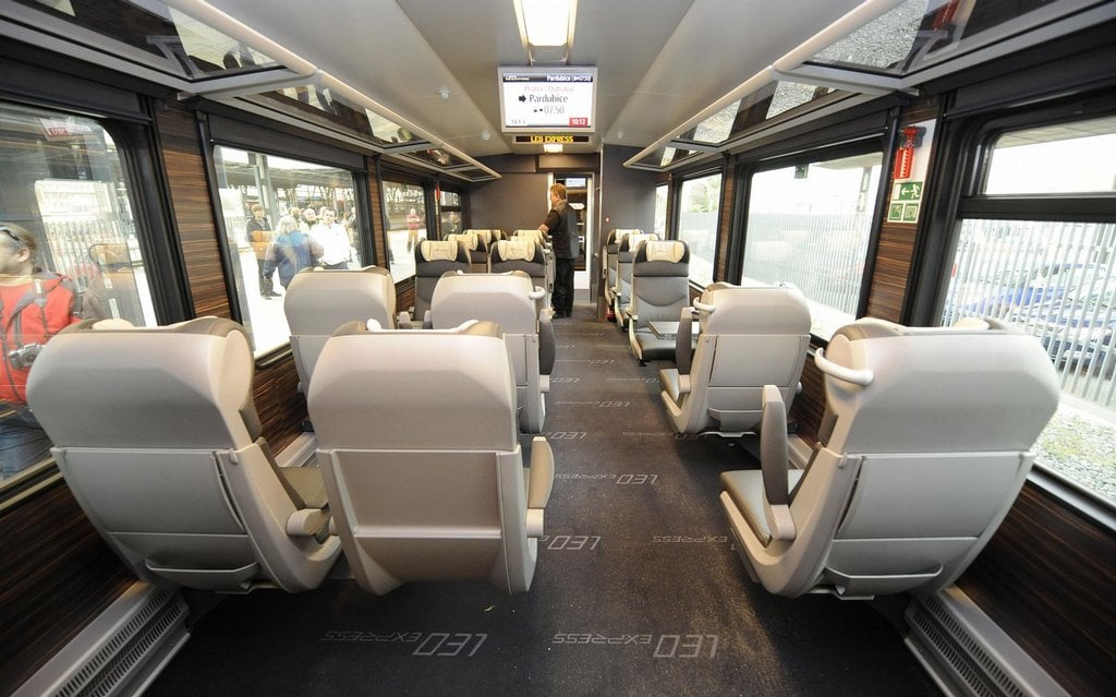 2016-12-prvnc3adm-leo-expressem-se-svezla-tc599icc3adtka-cestujc