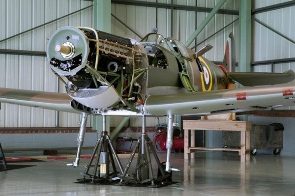 2010-07-rekonstruovanc3a1-stc3adhac48dka-spitfire-mk-i-1.jpg
