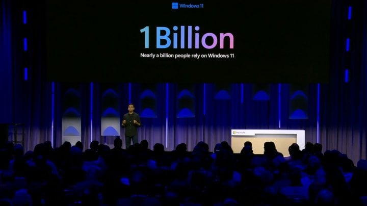 Autor: <a href="https://x.com/tomwarren/status/1991190708212928765">Tom Warren</a> Screenshot konference