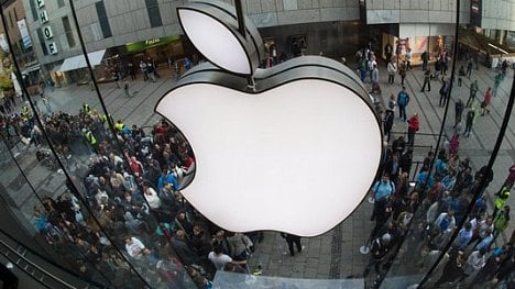 Náhledový obrázek - Rekordní Apple. Tržní kapitalizace tvůrce iPhonů překonala bilion dolarů