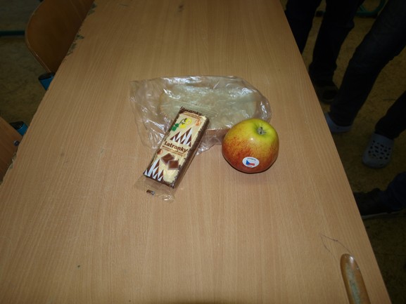 Svačiny žáků 7. a 8. třídy základní školy