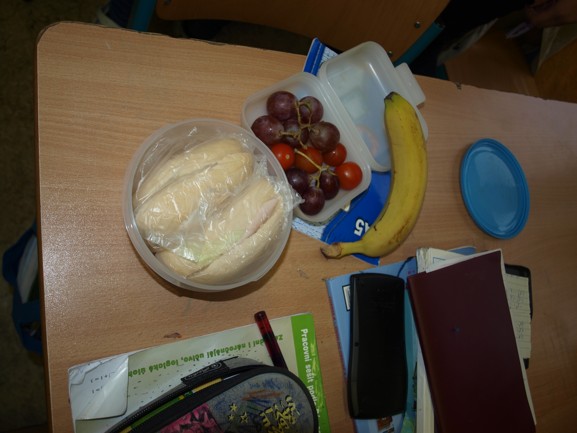 Svačiny žáků 7. a 8. třídy základní školy