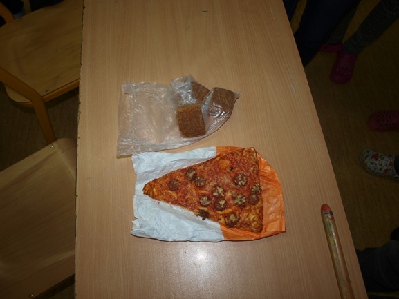 Svačiny žáků 7. a 8. třídy základní školy