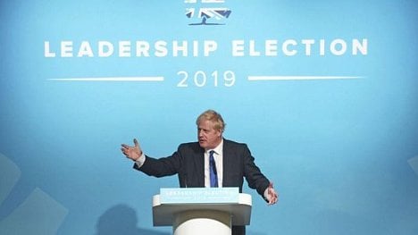 Náhledový obrázek - Johnson odmítl odpovědět na otázku, jestli by odstoupil v případě dalšího odkladu brexitu