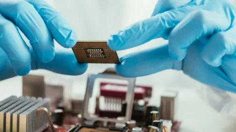 Fortinet a Intel rozšiřují spolupráci. Uvádí nové bezpečnostního procesory