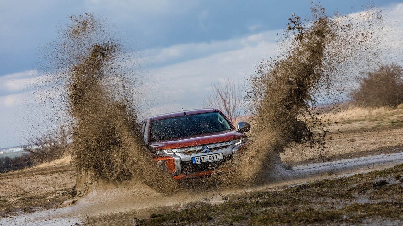 Videodojmy: Mitsubishi L200 dostalo nový design, ale bláta a terénu se pořád nebojí