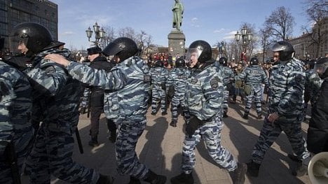 Náhledový obrázek - Tisíce Rusů vyšly do ulic, opoziční předák Navalnyj byl zatčen