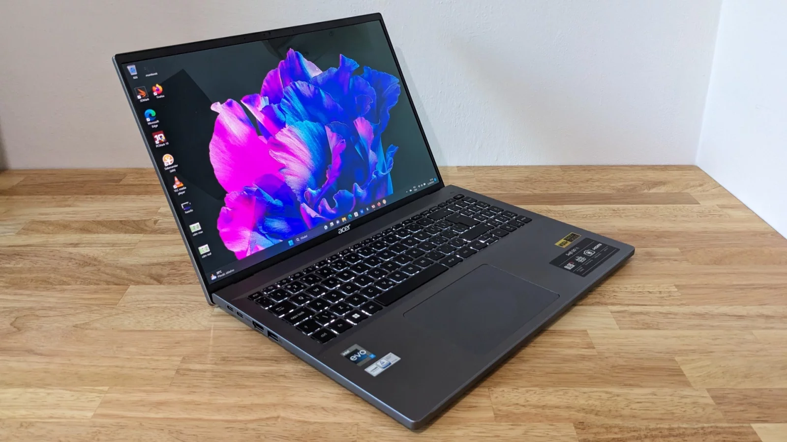 Acer Swift Go 16