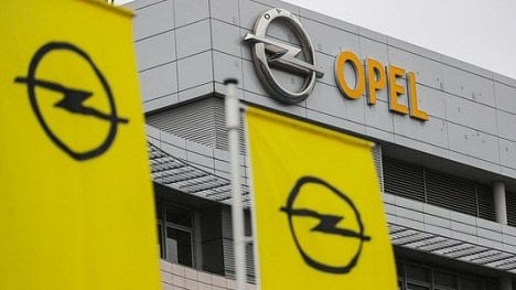 Náhledový obrázek - Zkažené zboží: automobilka PSA chce zpět polovinu peněz za Opel