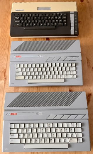 Autor: Michal Tauchman, podle licence: <a href="http://creativecommons.org/licenses/by-sa/4.0/deed.en">CC BY-SA 4.0</a> Tři sourozenci.