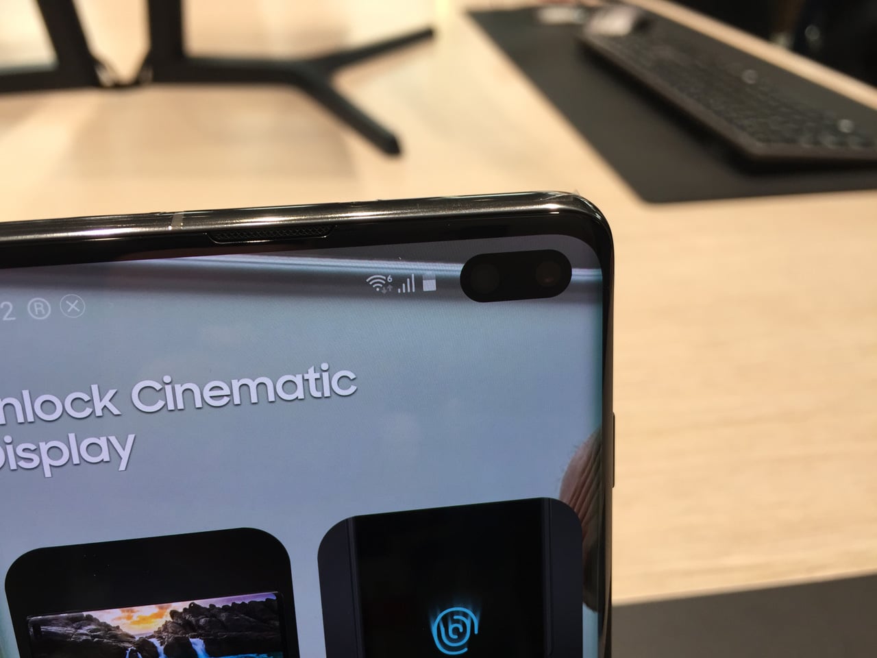 MWC 2019: ohebné telefony Huawei a Samsung či HoloLens 2