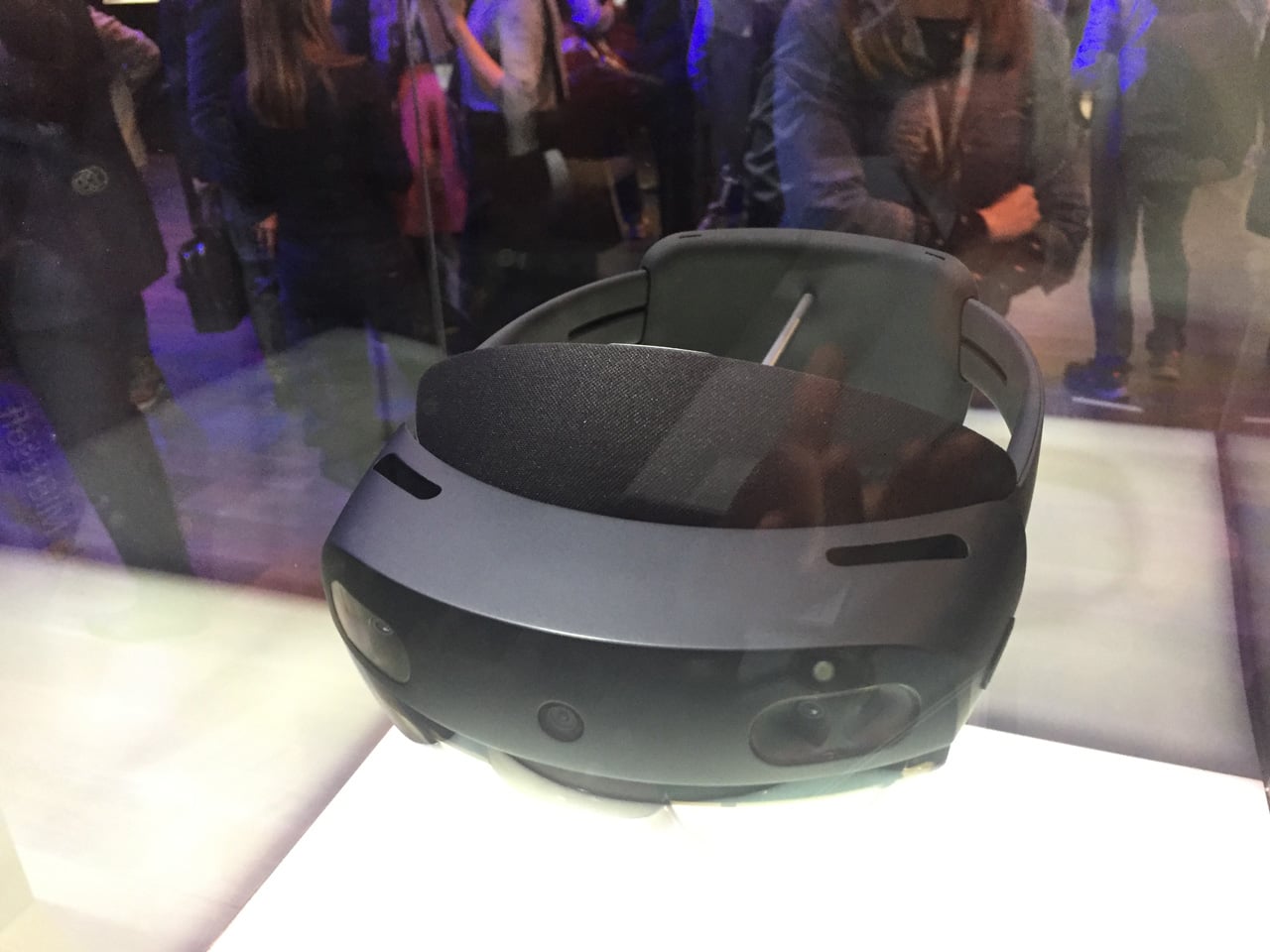 MWC 2019: ohebné telefony Huawei a Samsung či HoloLens 2