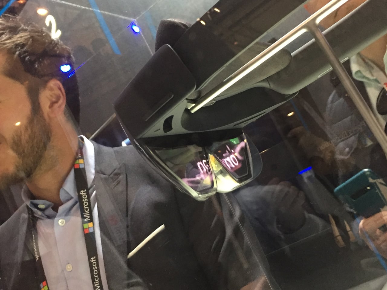 MWC 2019: ohebné telefony Huawei a Samsung či HoloLens 2