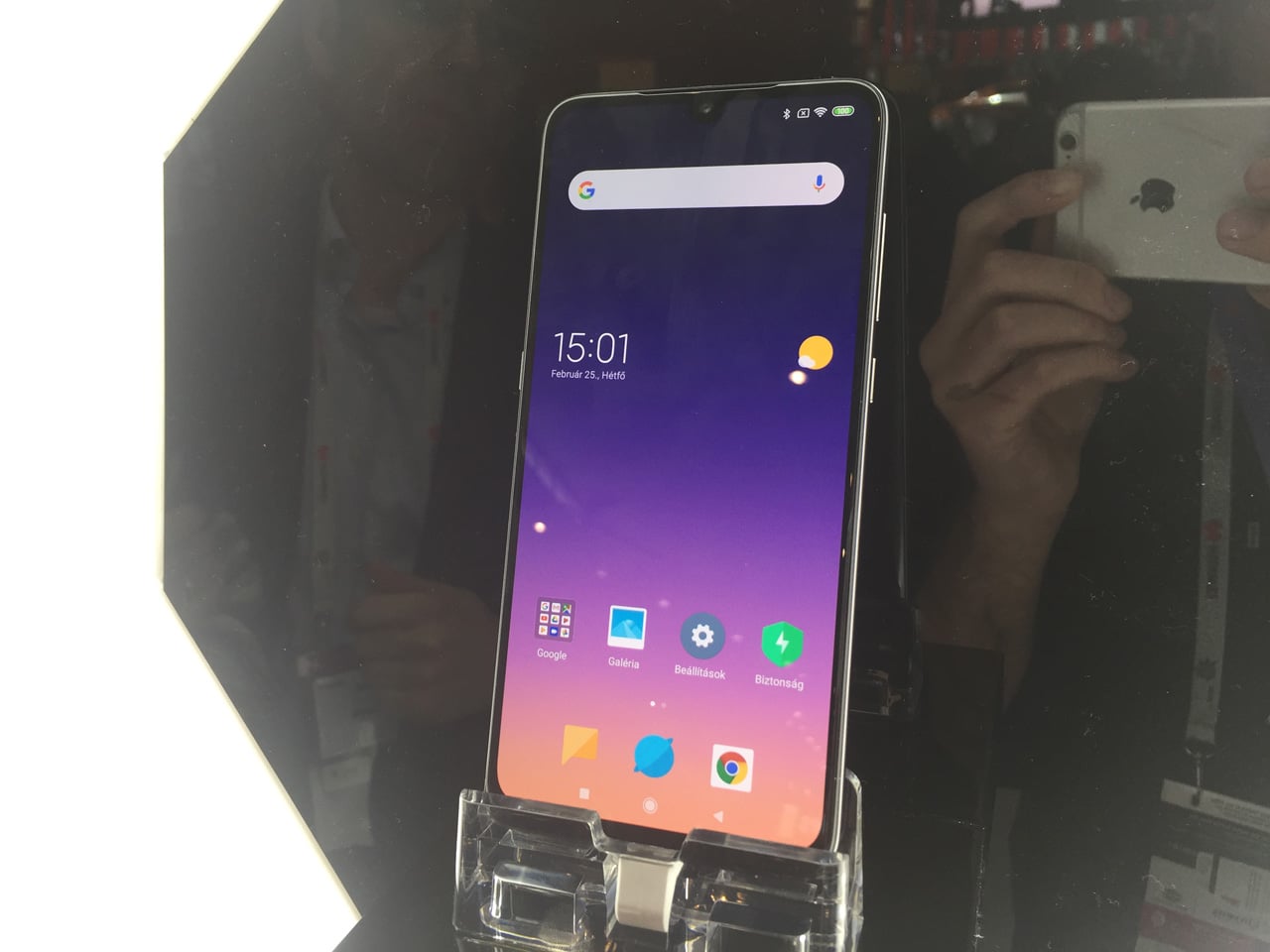 MWC 2019: ohebné telefony Huawei a Samsung či HoloLens 2