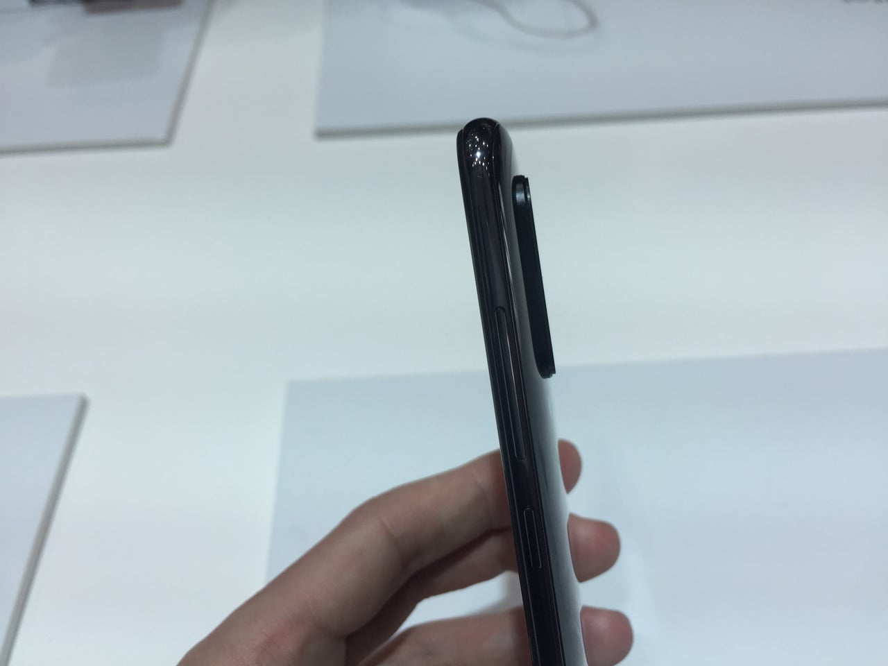 MWC 2019: ohebné telefony Huawei a Samsung či HoloLens 2