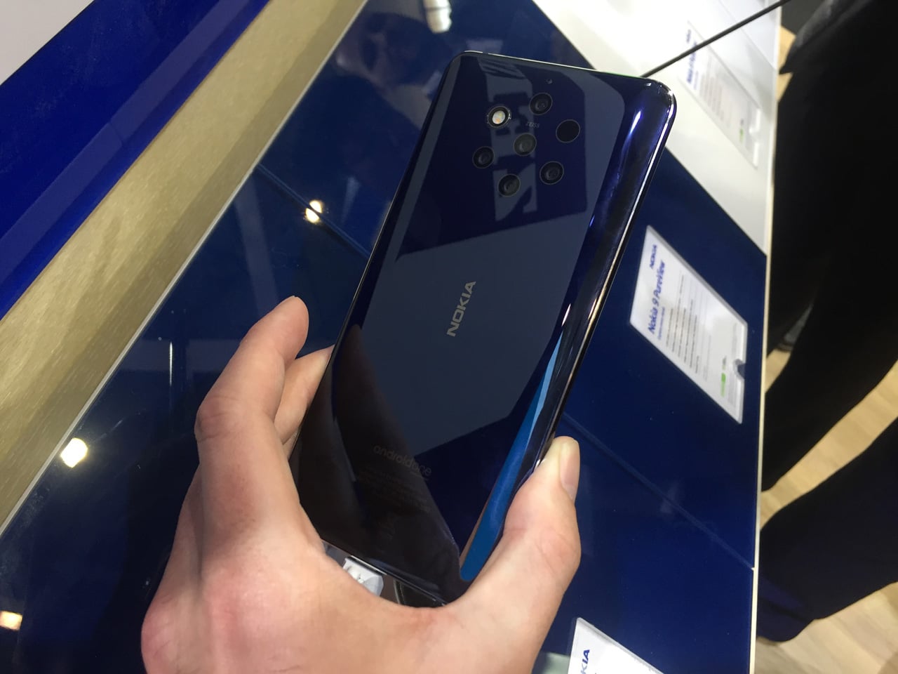 MWC 2019: ohebné telefony Huawei a Samsung či HoloLens 2