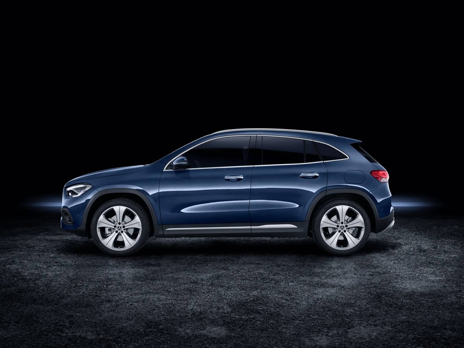 2020-08-Mercedes-Benz-GLA-2020-46.jpg