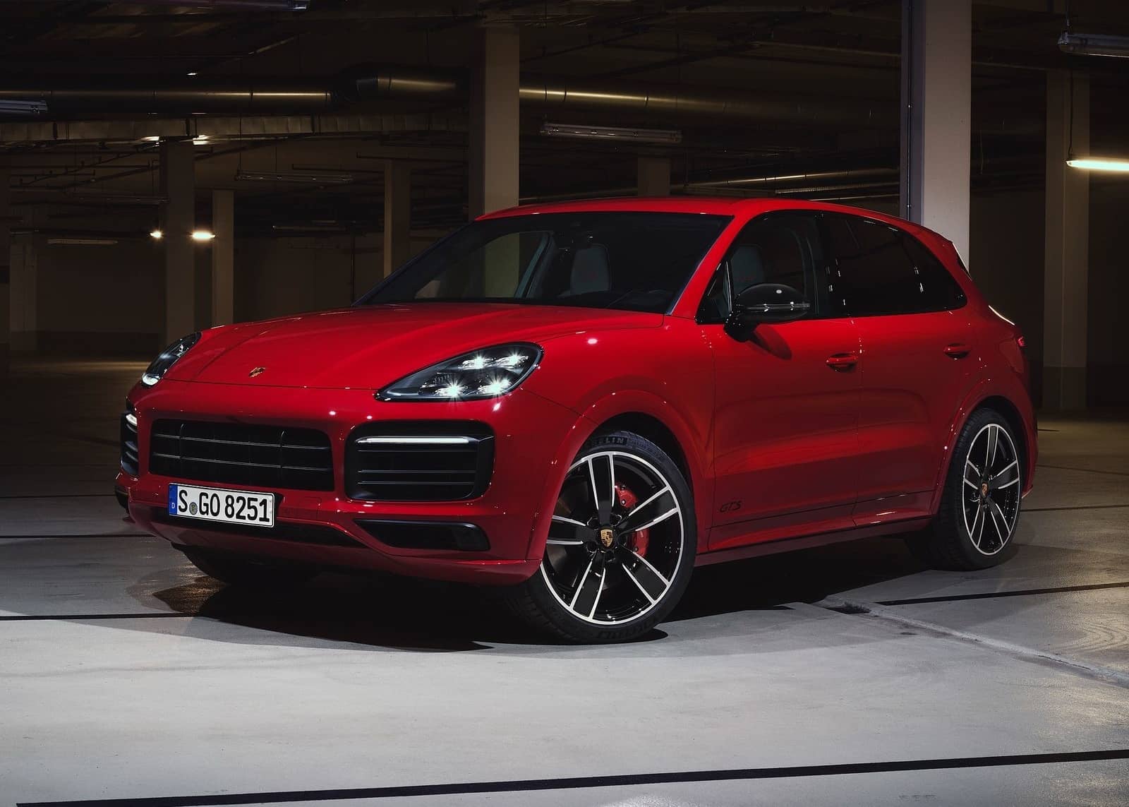 2020-06-Porsche-Cayenne_GTS-2020-1600-01.jpg
