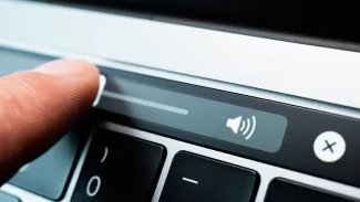 Počítač firmy Apple a jeho Touch Bar