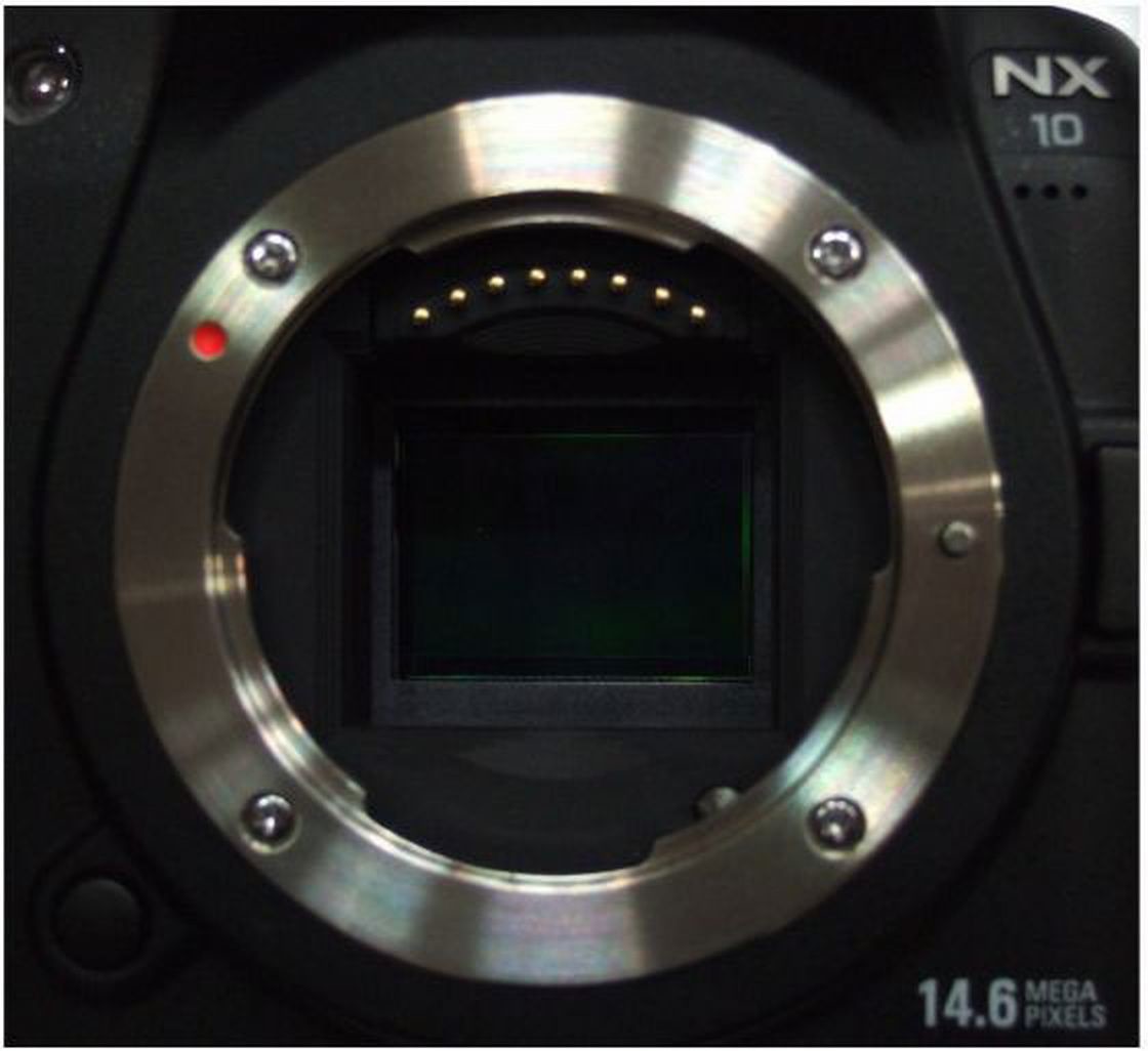 Samsung NX10