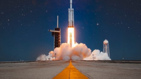 SpaceX a Google jednají o vzniku datových center na oběžné dráze. Muskově firmě to může pomoci při vstupu na burzu