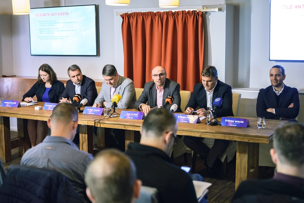 Zakládající členové Asociace komerčních televizí