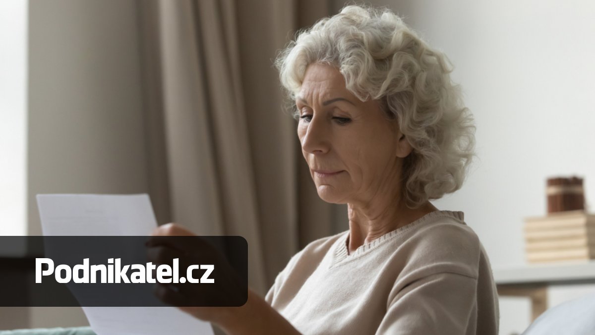 Sociálka posílá novým seniorům příručku. Je plná praktických rad