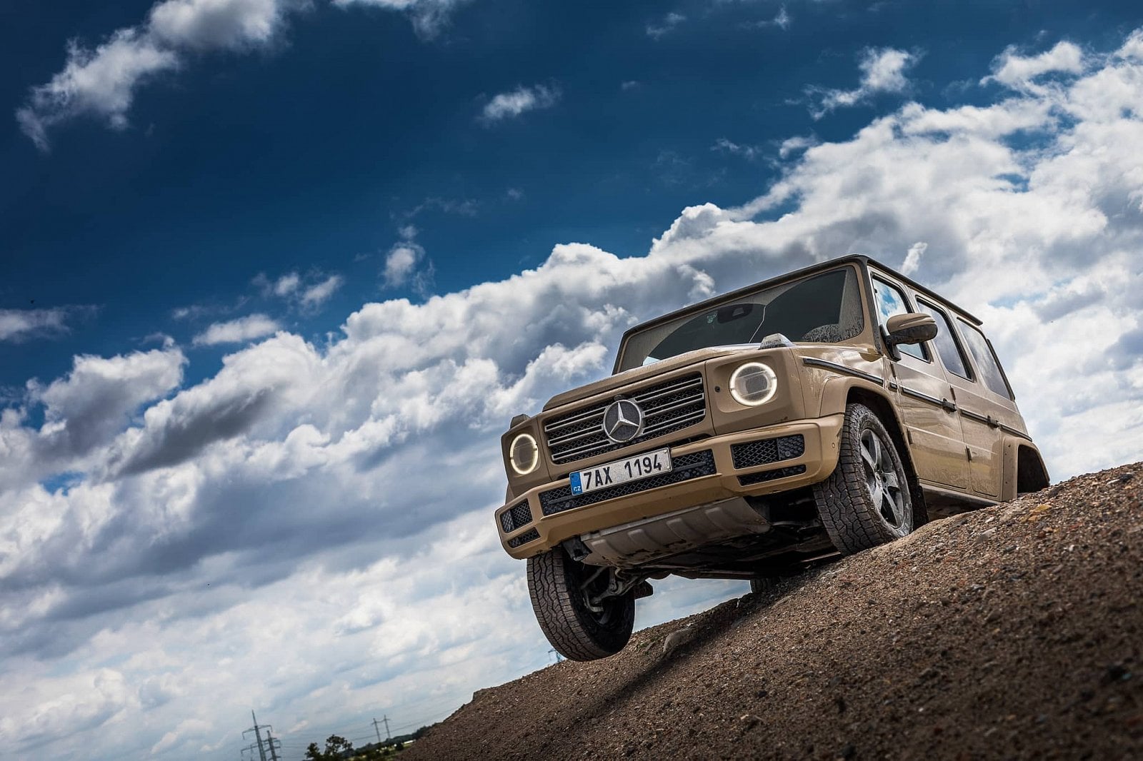 2020-10-mercedes_benz-g-2.jpg