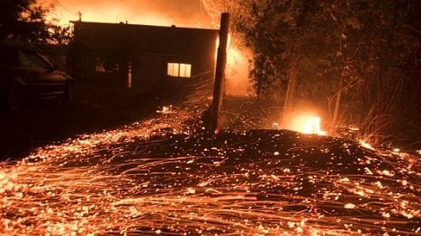 Náhledový obrázek - Nejdražší živelní katastrofy roku 2019: požáry v Kalifornii způsobily škody za půl bilionu