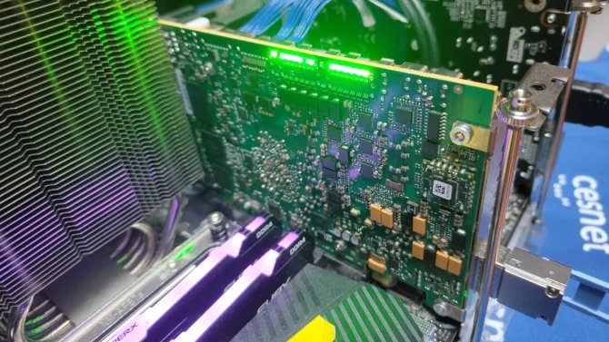 400Gb akcelerační karta od CESNET a Reflex CES