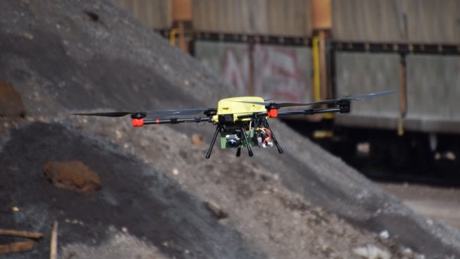 Dron Fly4Future