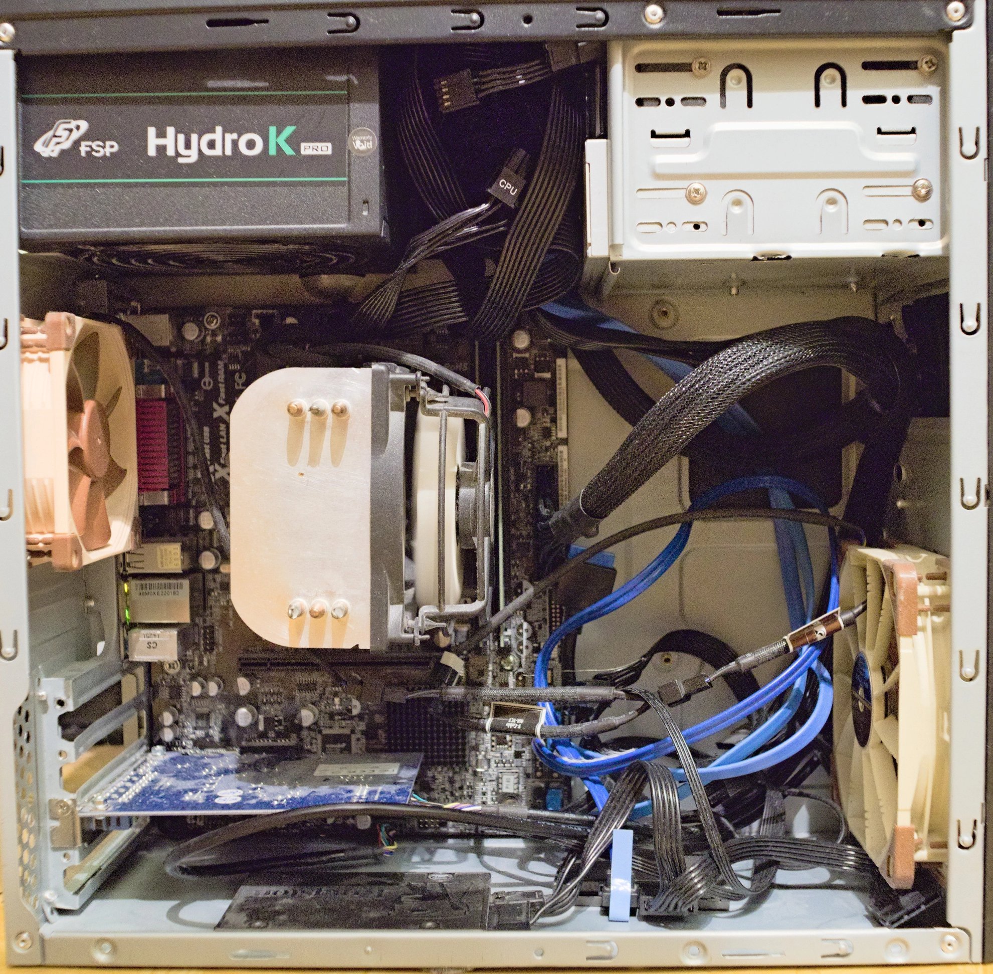 Intel H81 + Core i5-4590